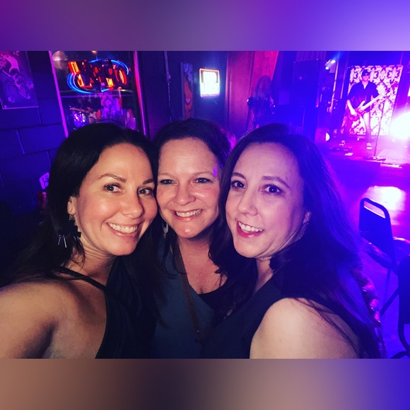 Meet your Posher, Sarah - Picture 1 of 1